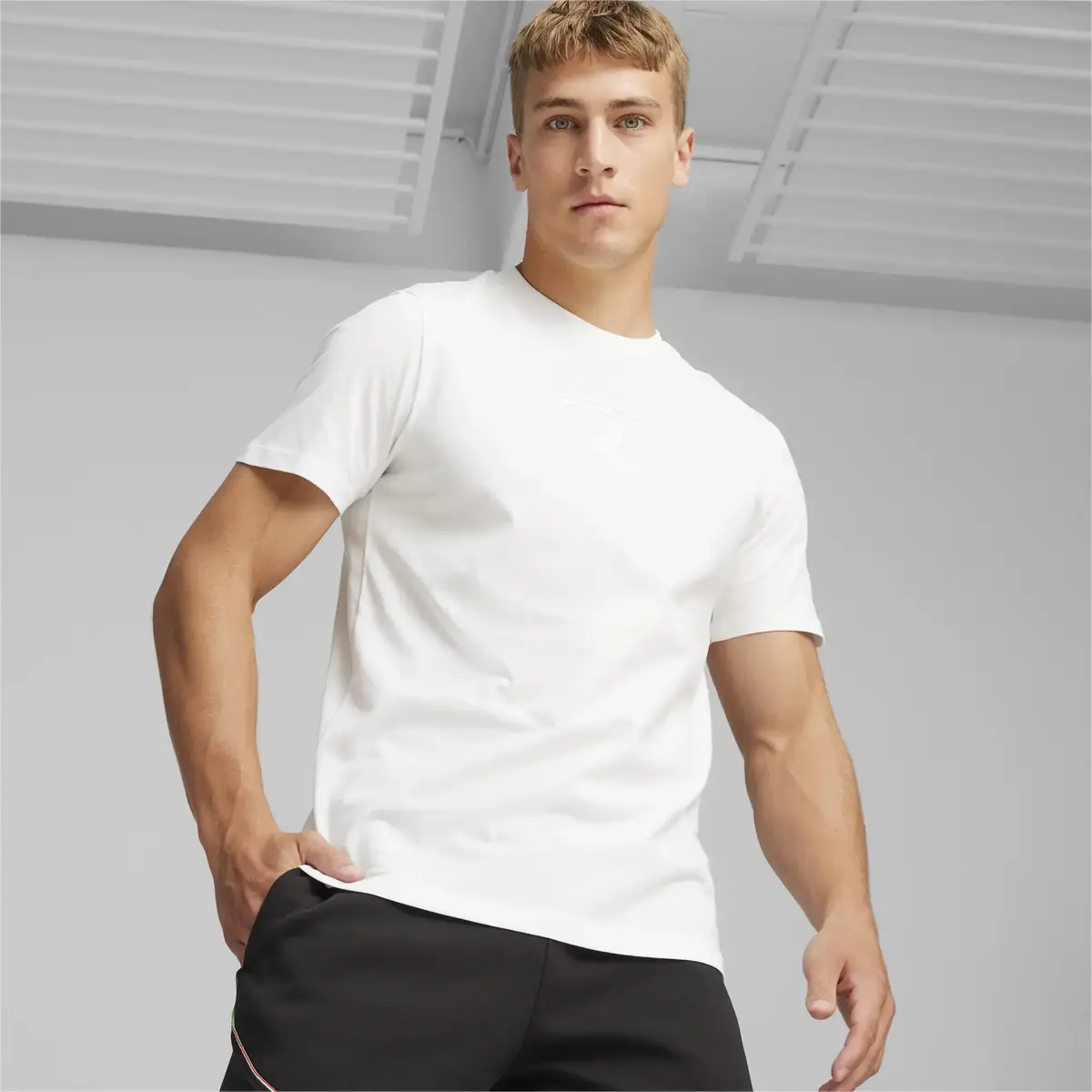 Puma Ferrari Race Big Shld Tonal Beyaz Erkek T-Shirt