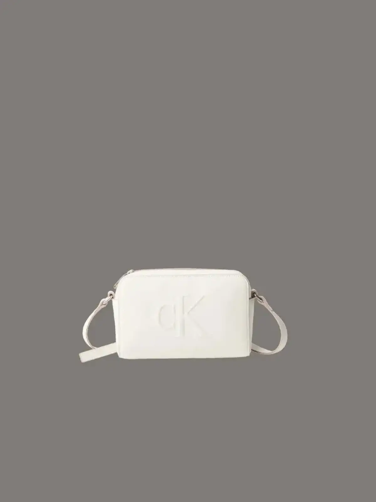 Calvin Klein SCULPTED EW CAMERA BAG20 Beyaz Kadın El Çantası Calvin Klein SCULPTED EW CAMERA BAG20 Beyaz Kadın El Çantası