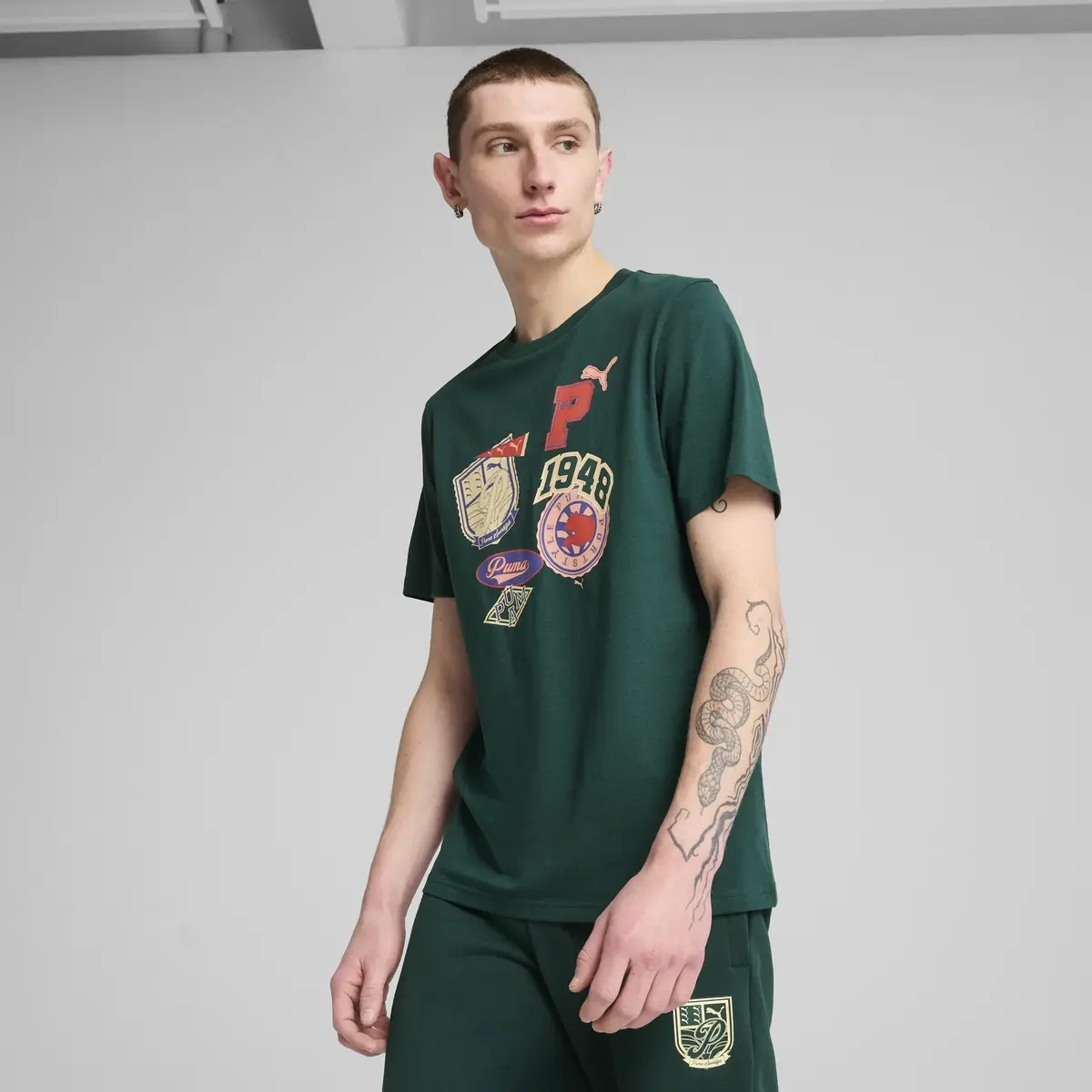 PUMA WARDROBE ESS Graphic Tee Yeşil Erkek T-Shirt