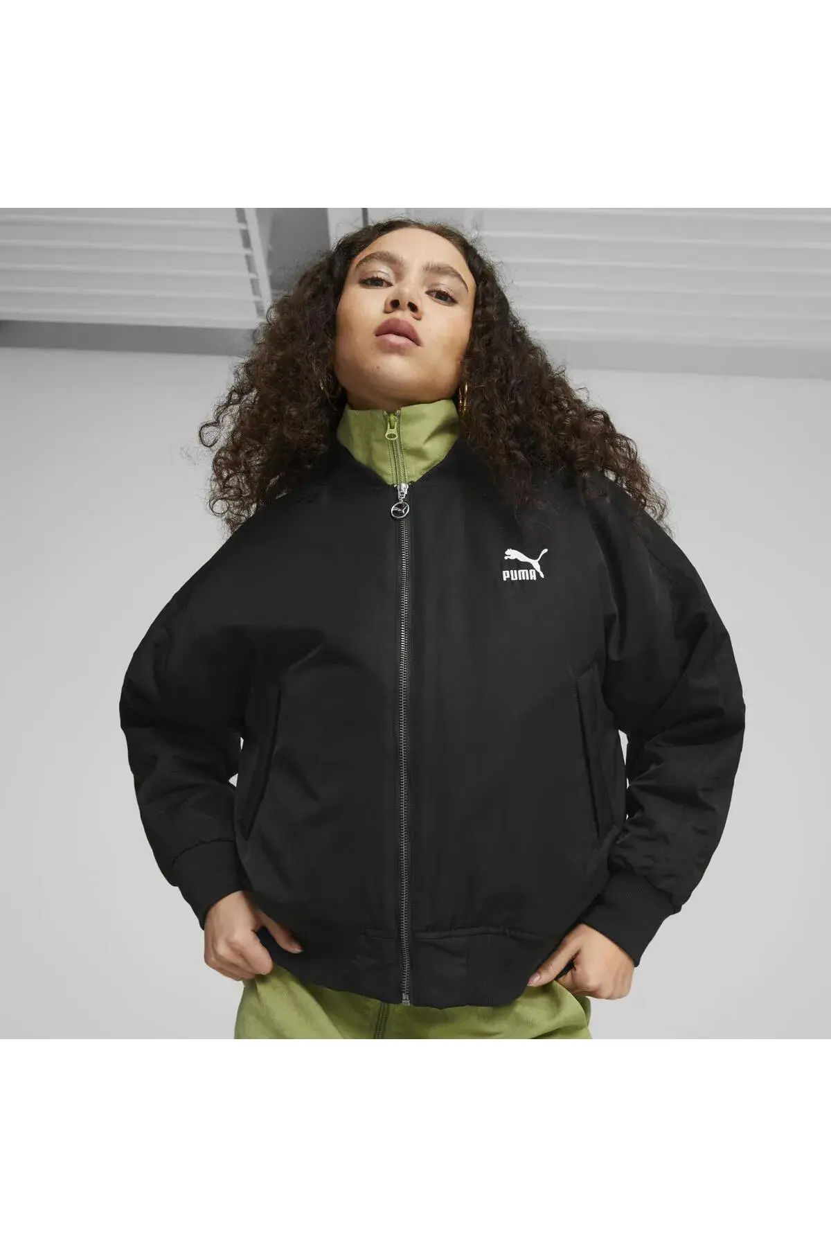 Puma T7 Shiny Bomber Jacket Siyah Kadın Fermuarlı Sweatshirt