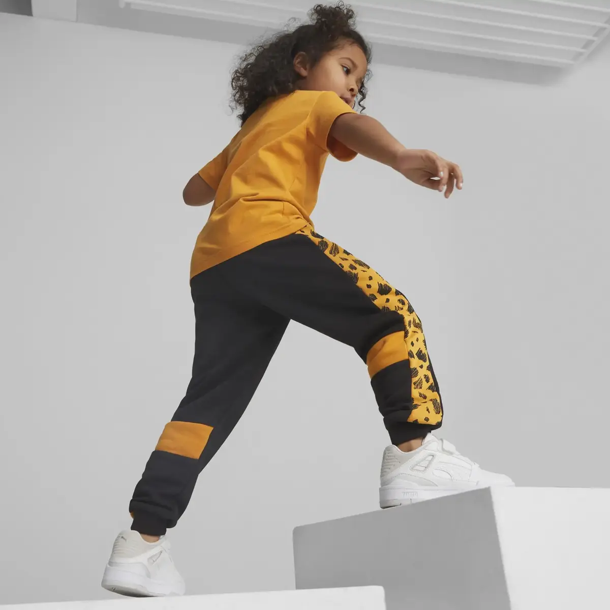 ESS+ PUMA MATES Sweatpants