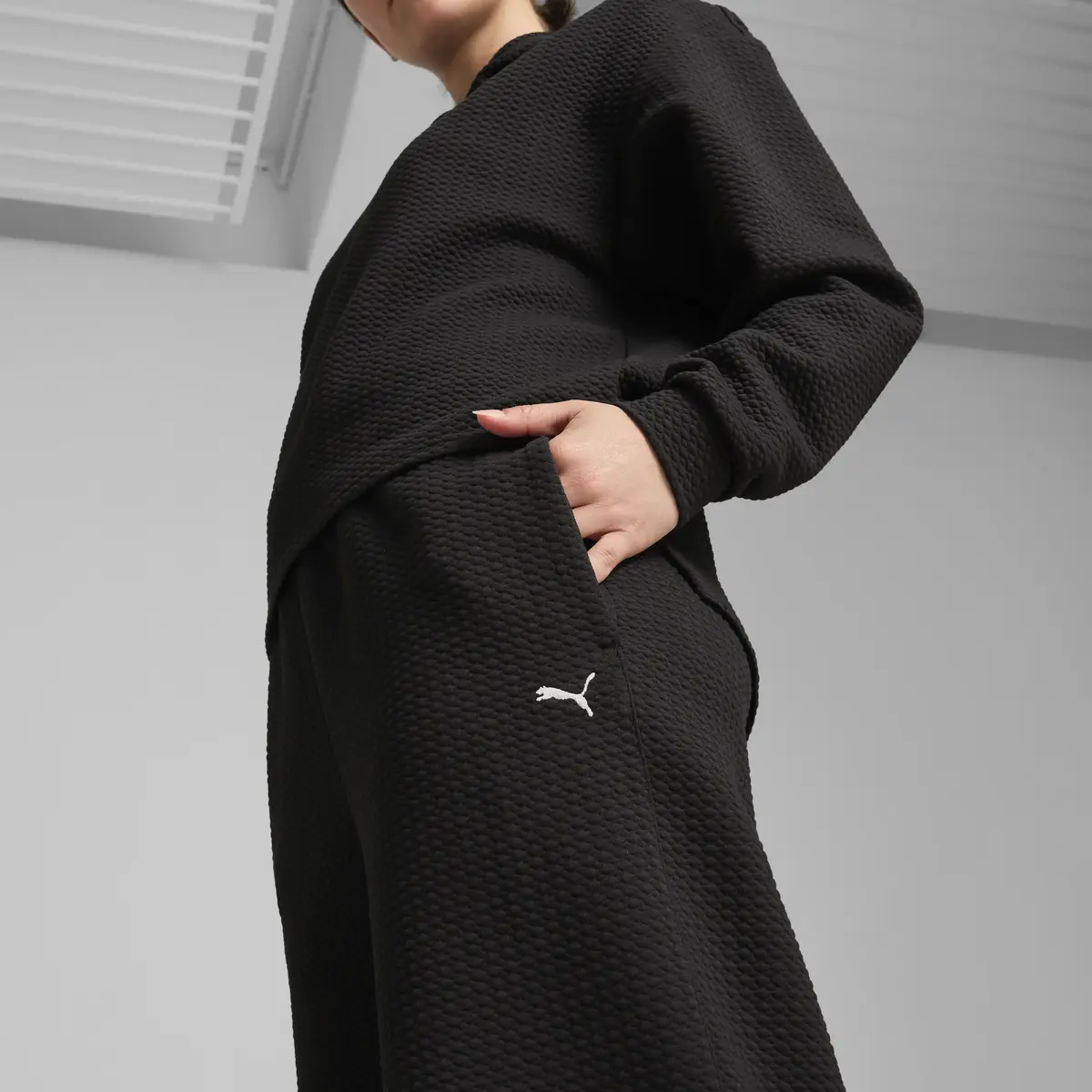 Puma Q4 STUDIO TEXTURED HW PANT