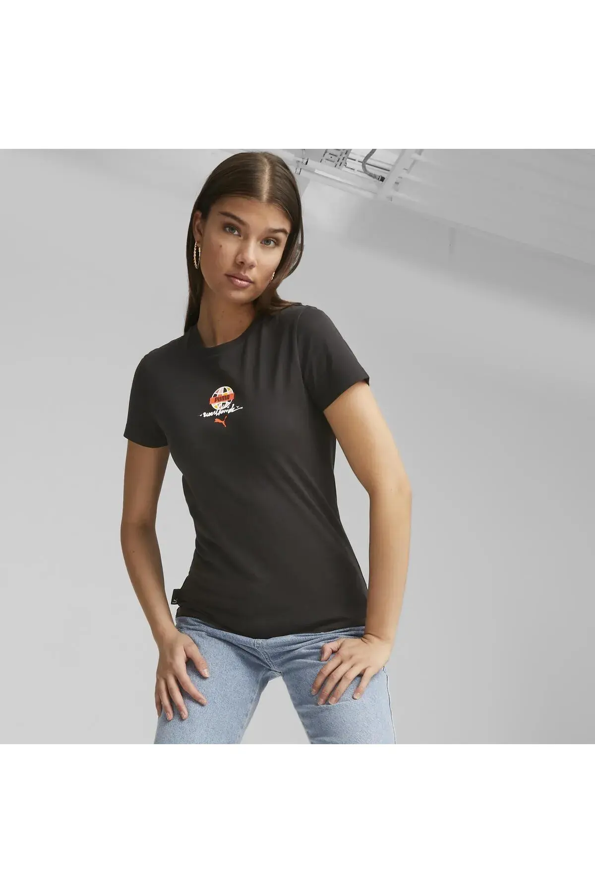Puma SWxP PUMA WORLDWIDE Graphic Tee Siyah Kadın T-Shirt