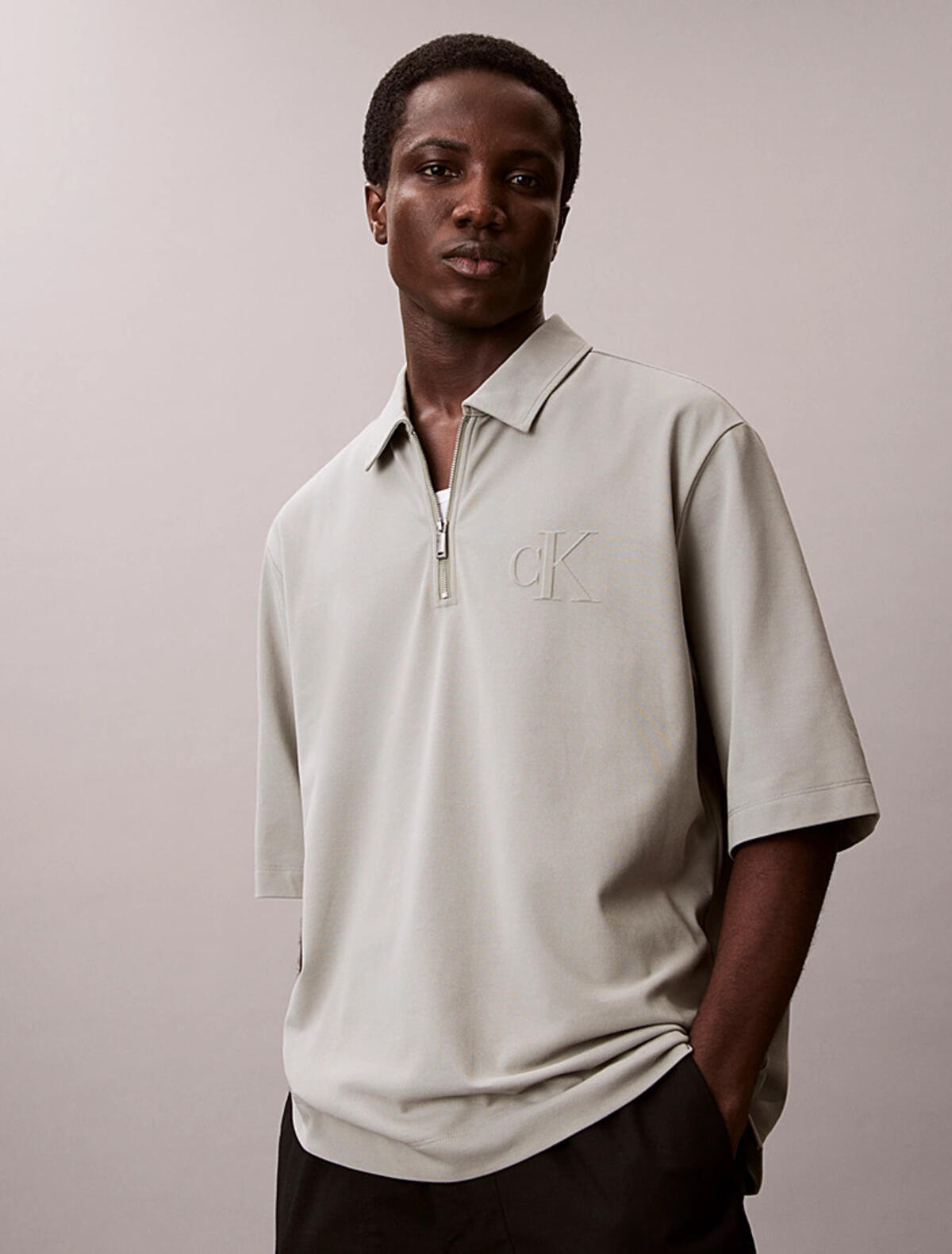Calvin Klein SS SUPIMA CHEST EMB, PEZ, S Gri Erkek T-Shirt