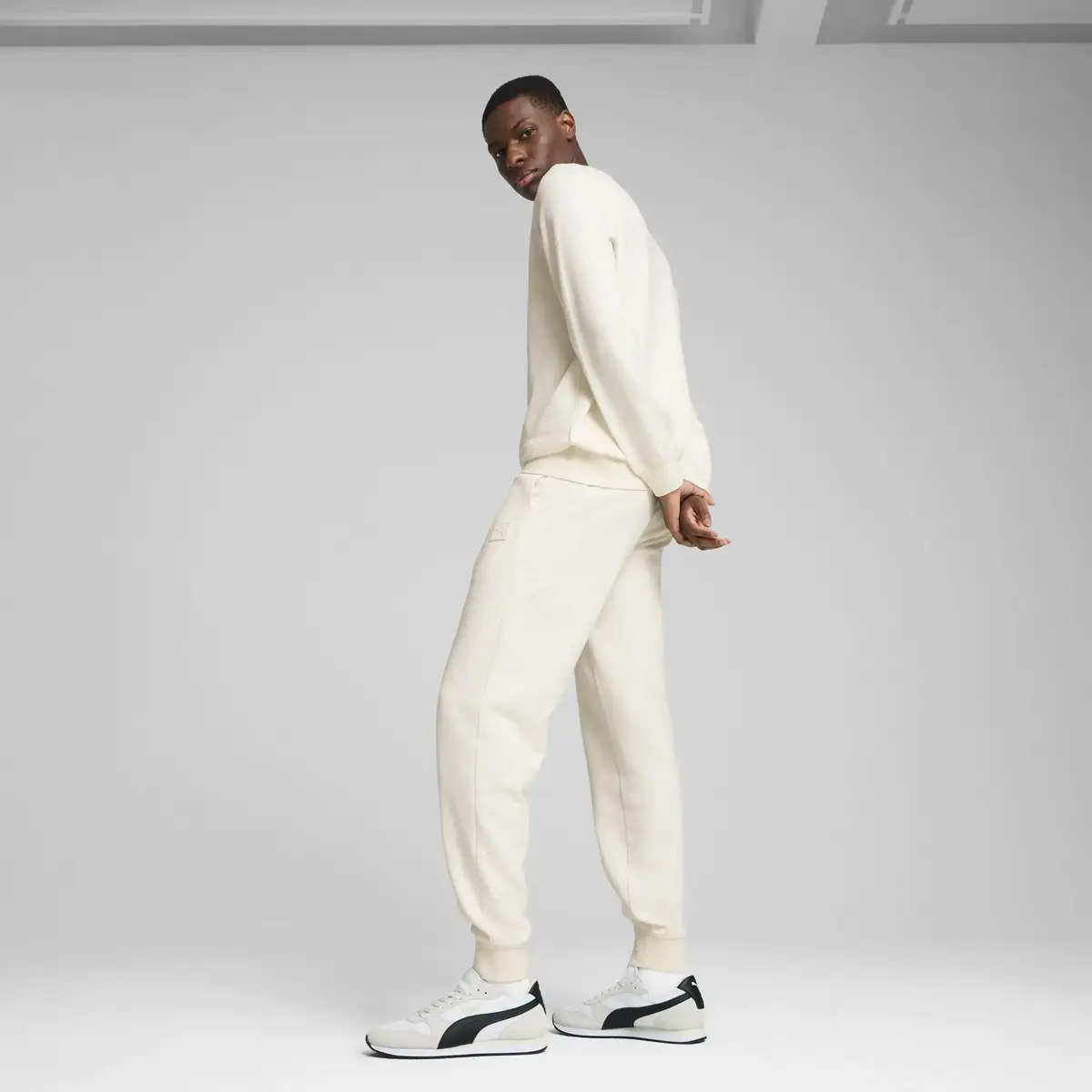 PUMA ESS ELEVATED Crew TR Bej Erkek Sweatshirt