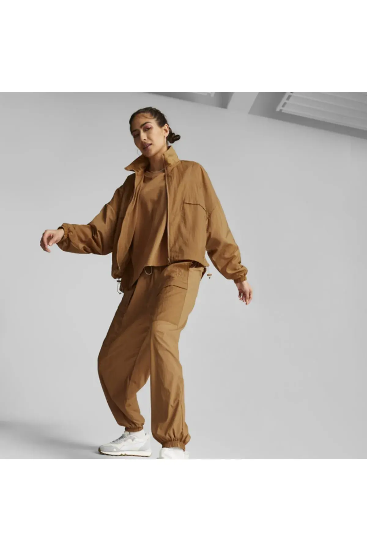 Puma Infuse Woven Track Jacket Camel Kadın Fermuarlı Sweatshirt