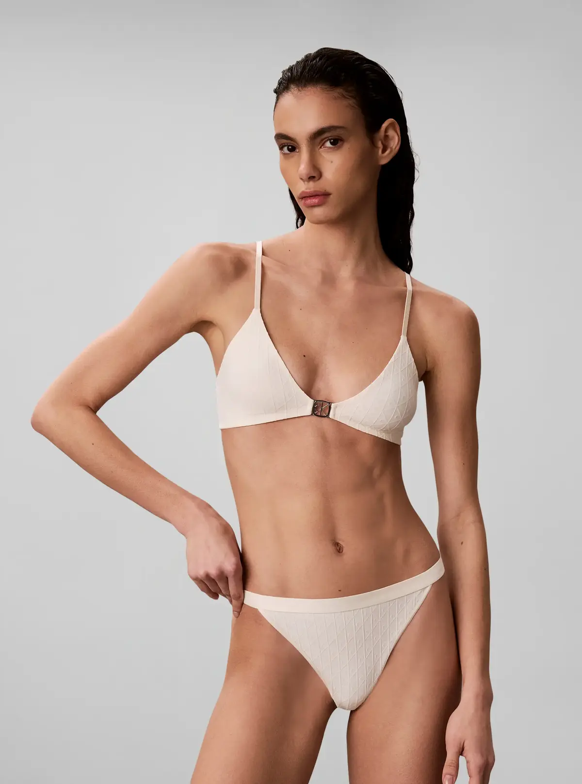 UNLINED TRIANGLE, 101