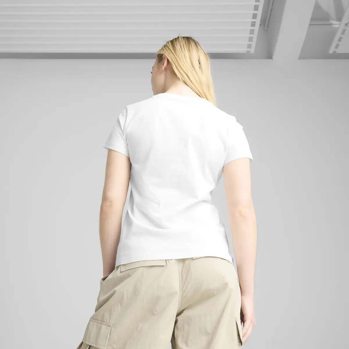 Puma GRAPHICS Floral Cat Logo Tee Beyaz Kadın T-Shirt