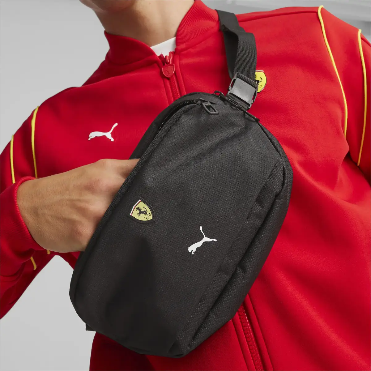 Puma FERRARI SPTWR Race Waist Bag Siyah Erkek Bel Çantası