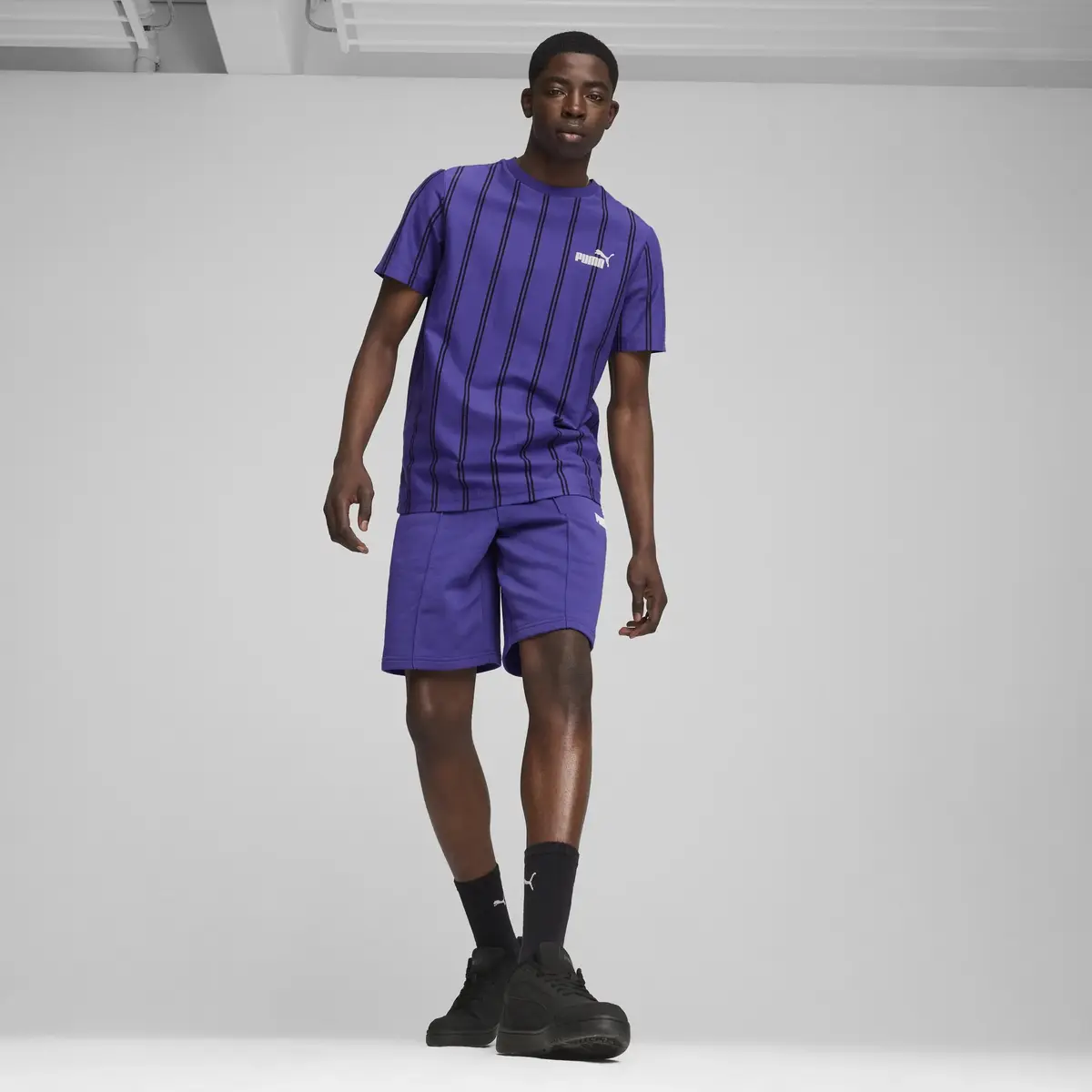 Puma SPORTS CLUB AOP Tee Mor Erkek T-Shirt