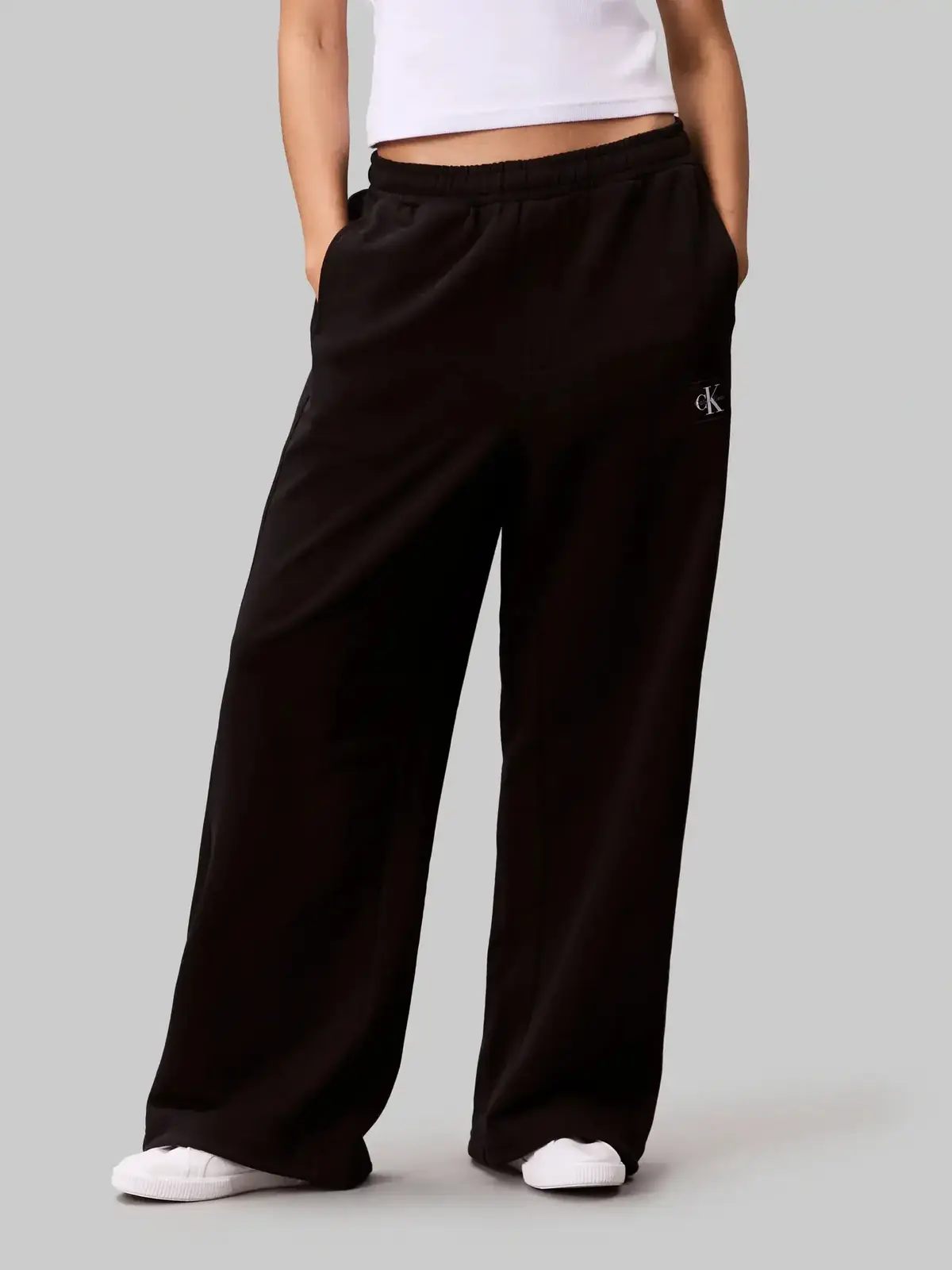 Calvin Klein A- FRENCH TERRY BADGE LOGO PANT Siyah Kadın Pantolon