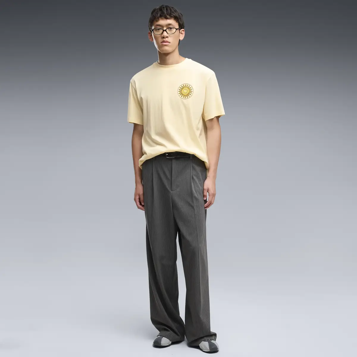 PUMA GRAPHIC Sun Relaxed Tee Krem Erkek T-Shirt & Polo