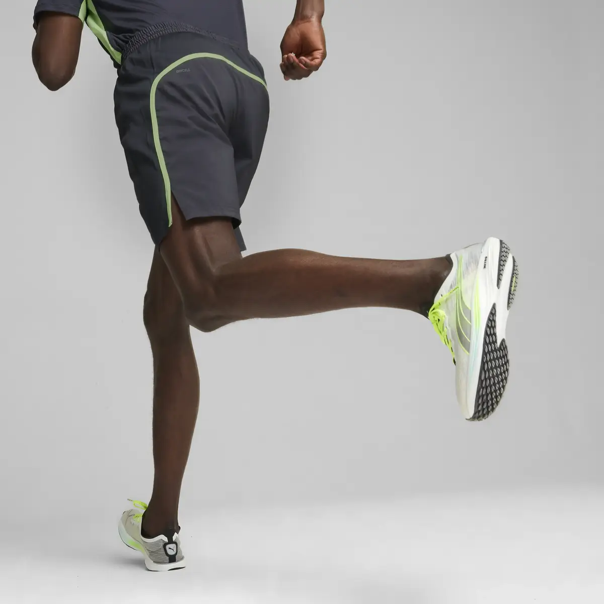 Puma RUN FAV VELOCITY 7" SHORT M Erkek Şort