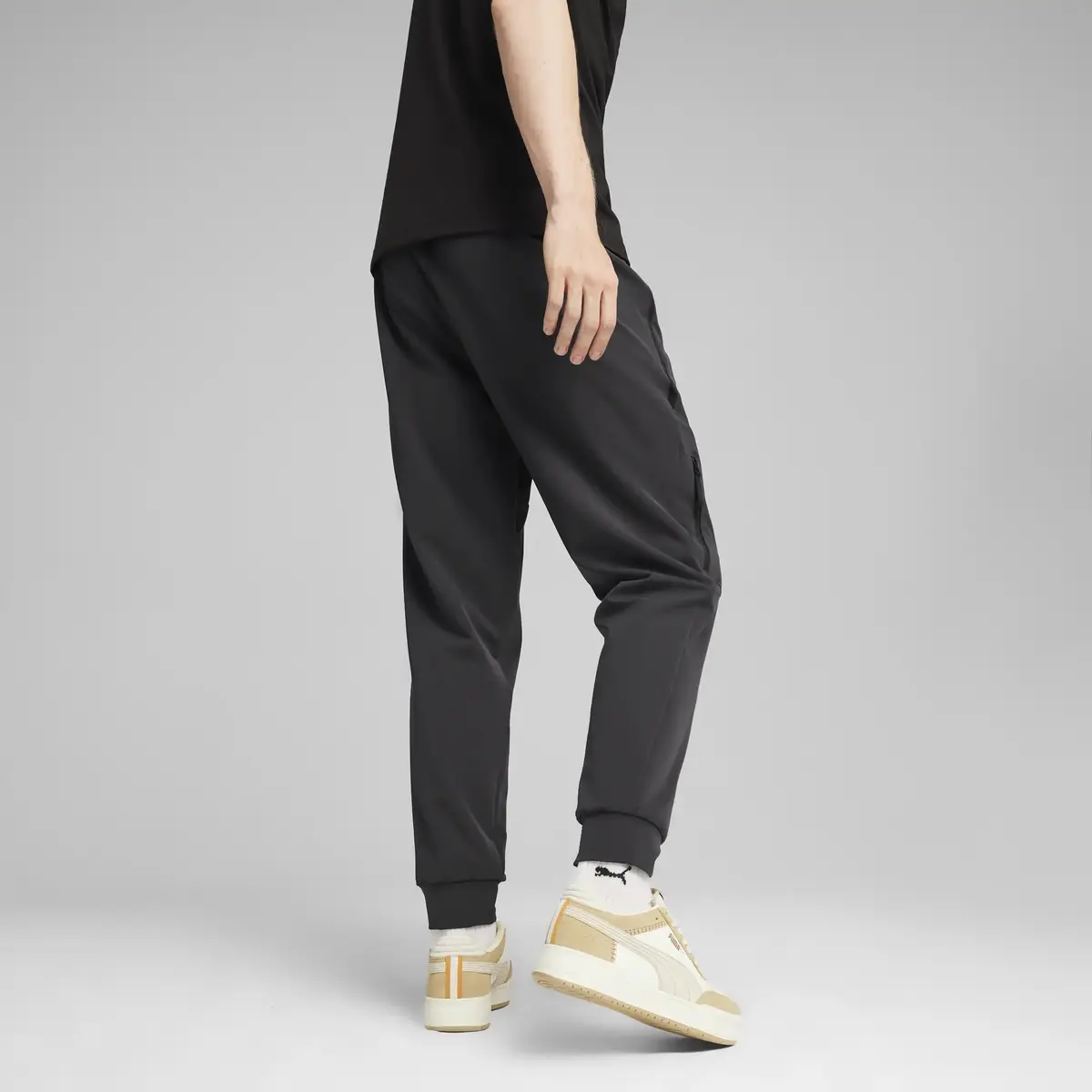 Puma PUMATECH Track Pants Siyah Erkek Eşofman Altı