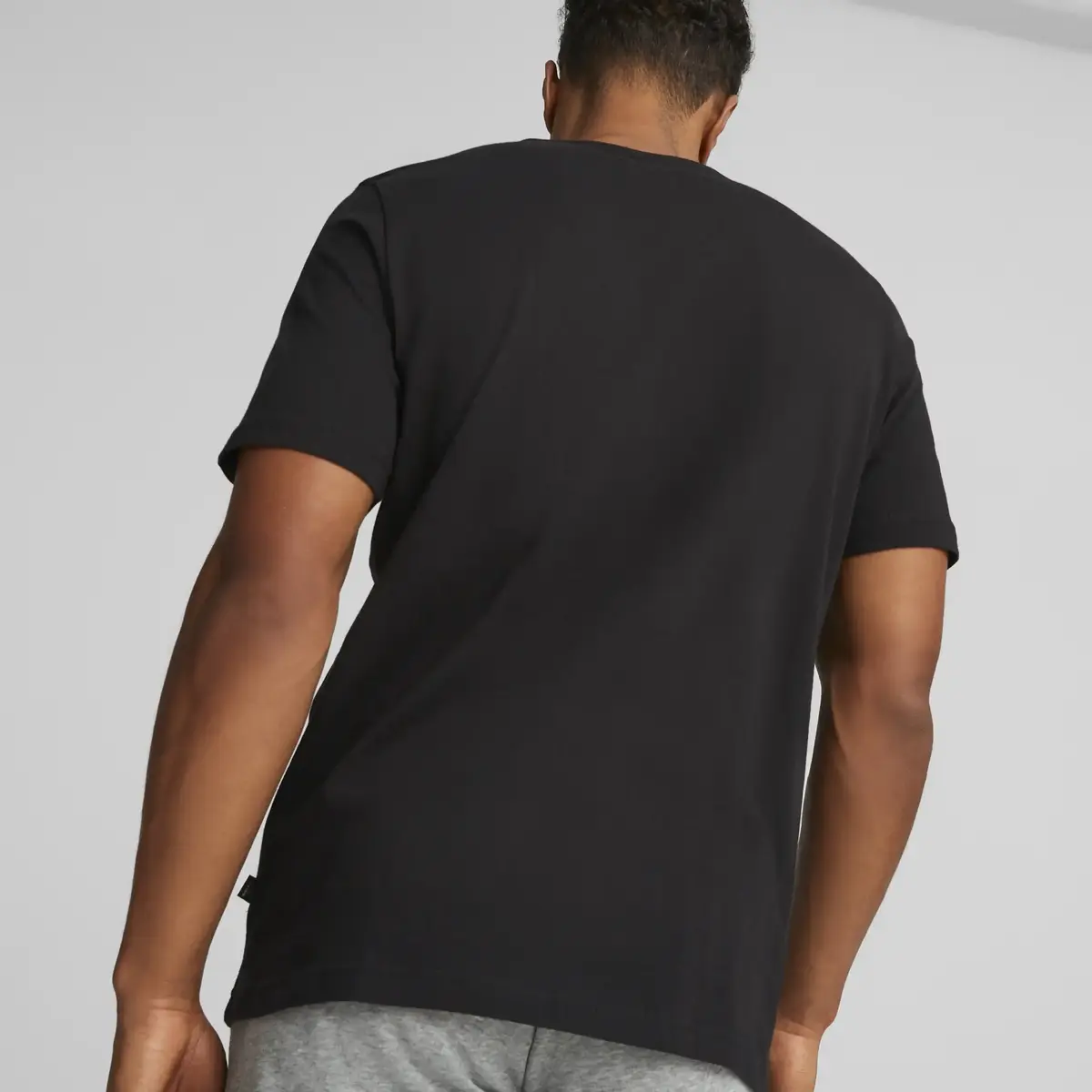 Puma ESS Logo Tee Siyah Erkek T-Shirt