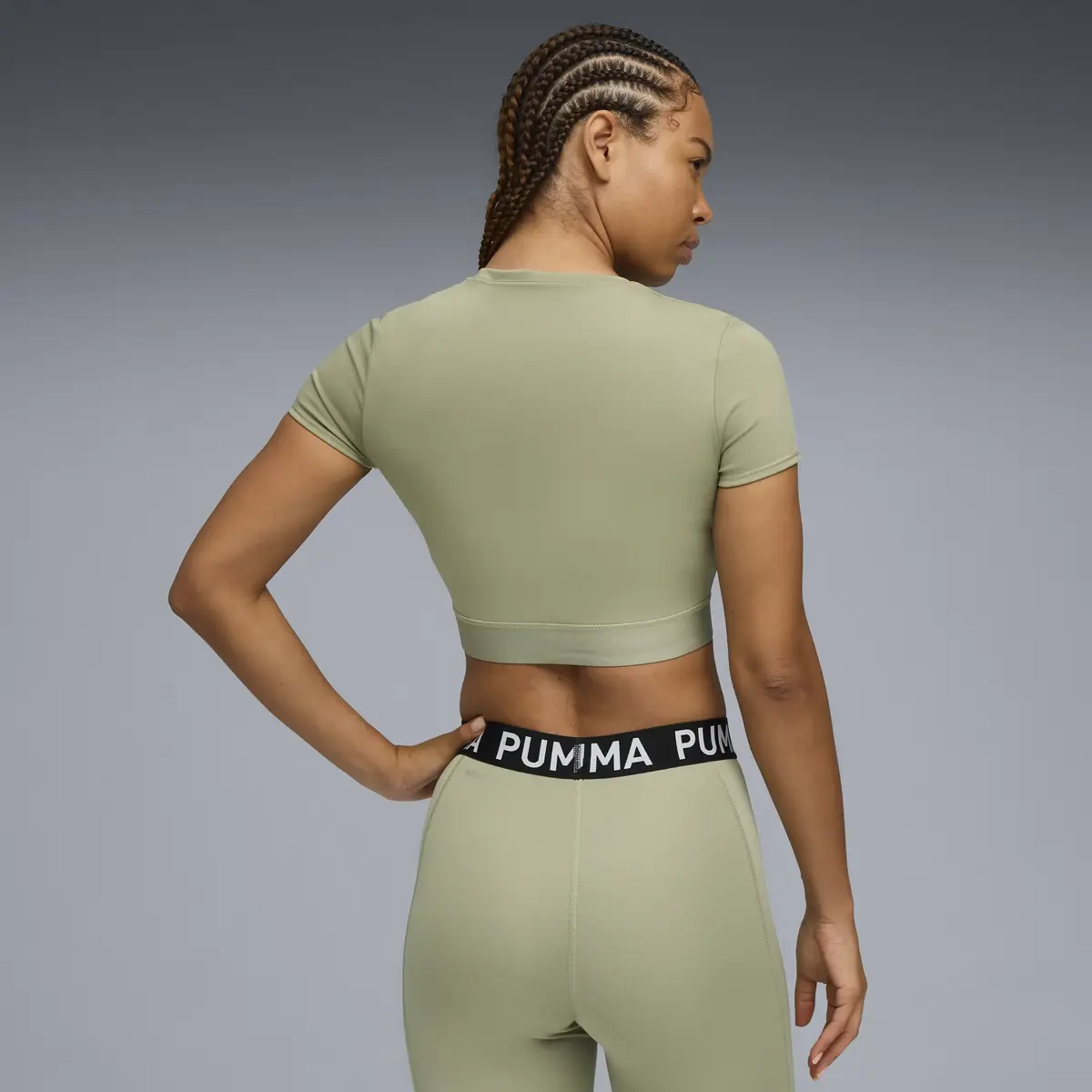 Puma W PUMA STRONG TEE - SHORT Haki Kadın Kısa T-Shirt