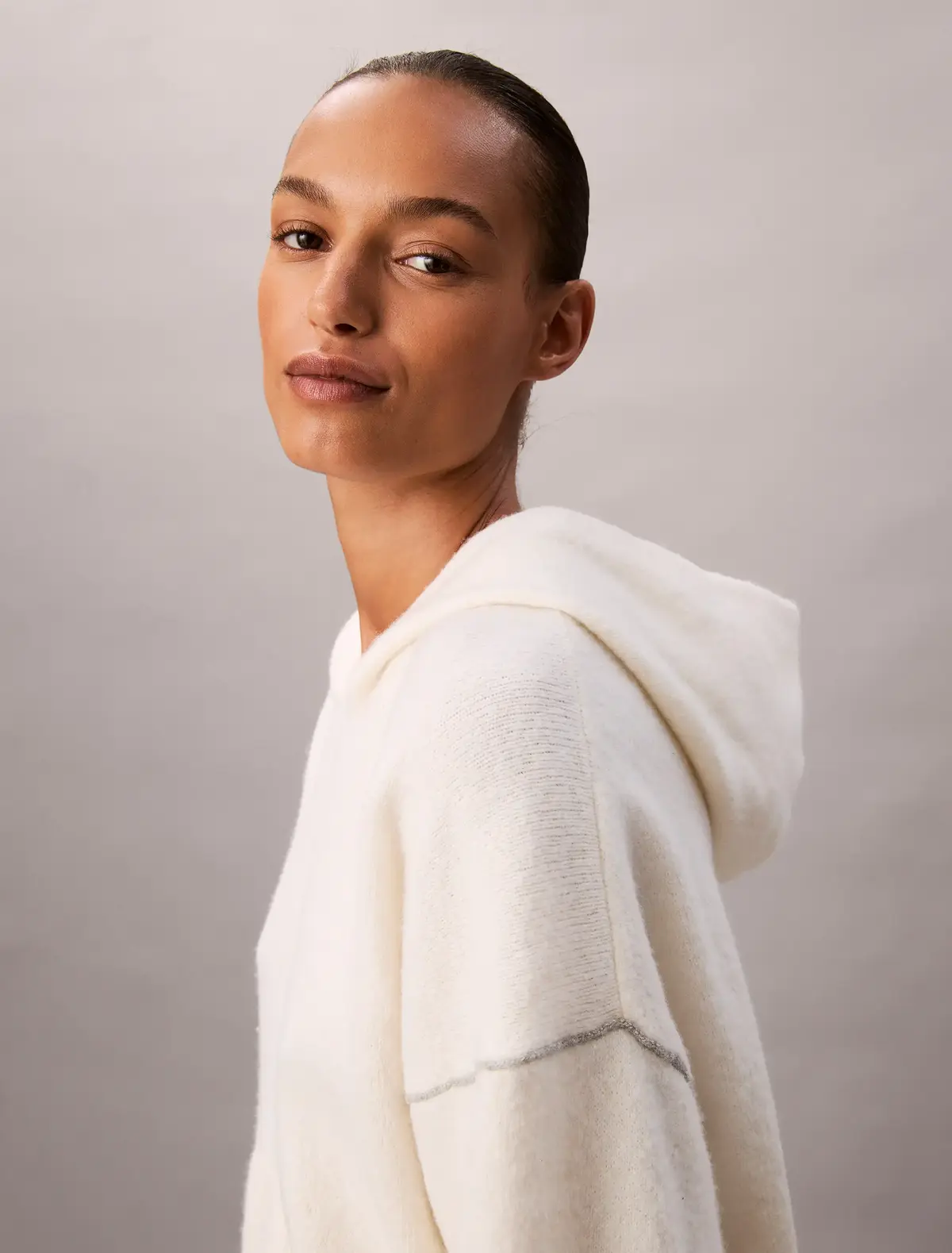PLUSH HOODIE, 101