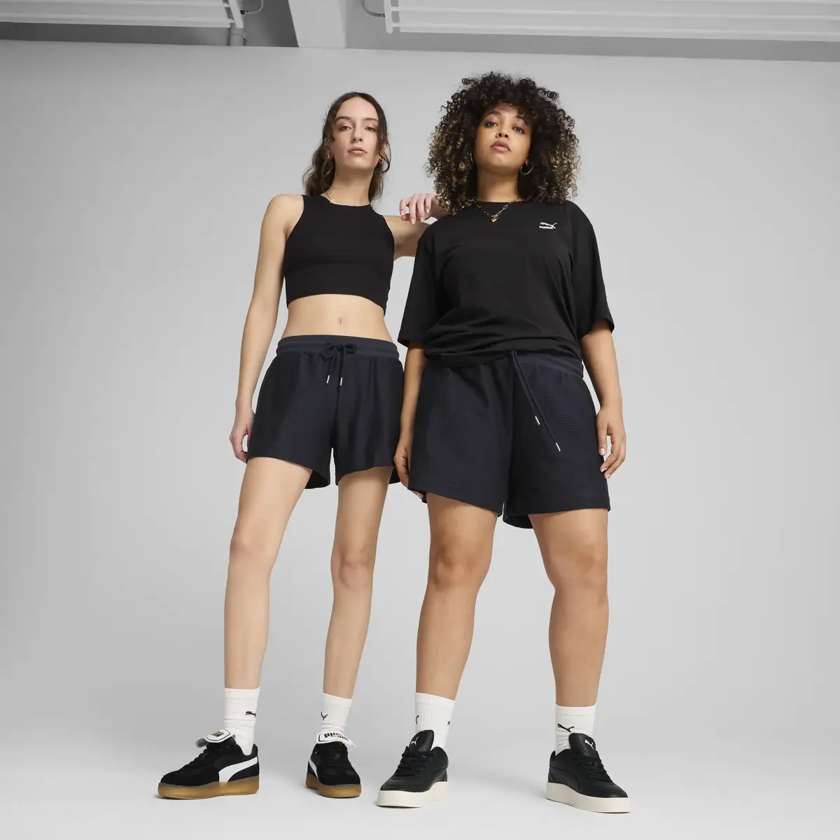 Puma PREMIUM ESS A-Line Shorts Kadın Şort
