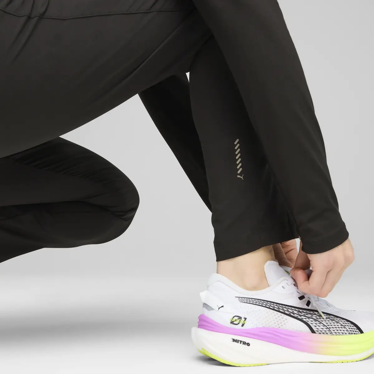 PUMA RUN VELOCITY TAPERED PANT W Siyah Kadın Eşofman Altı