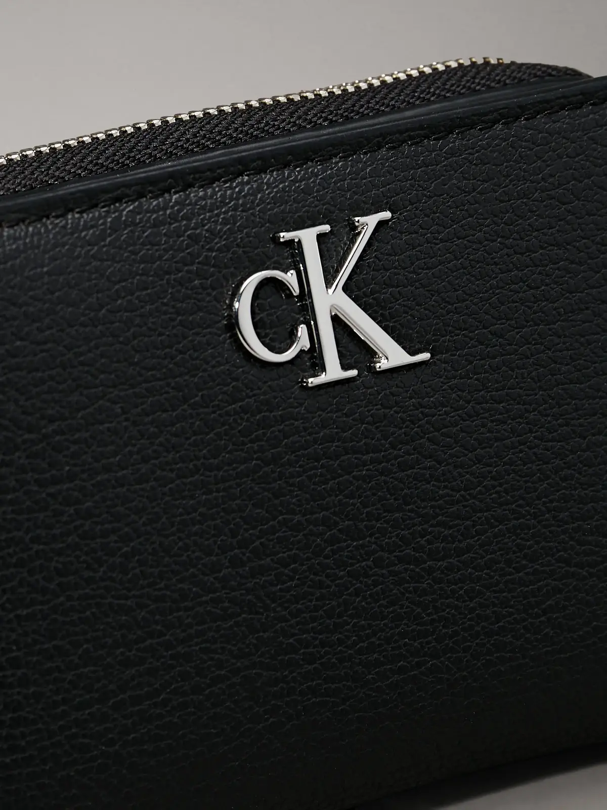 Calvin Klein Siyah Kadın Çanta & Cüzdan