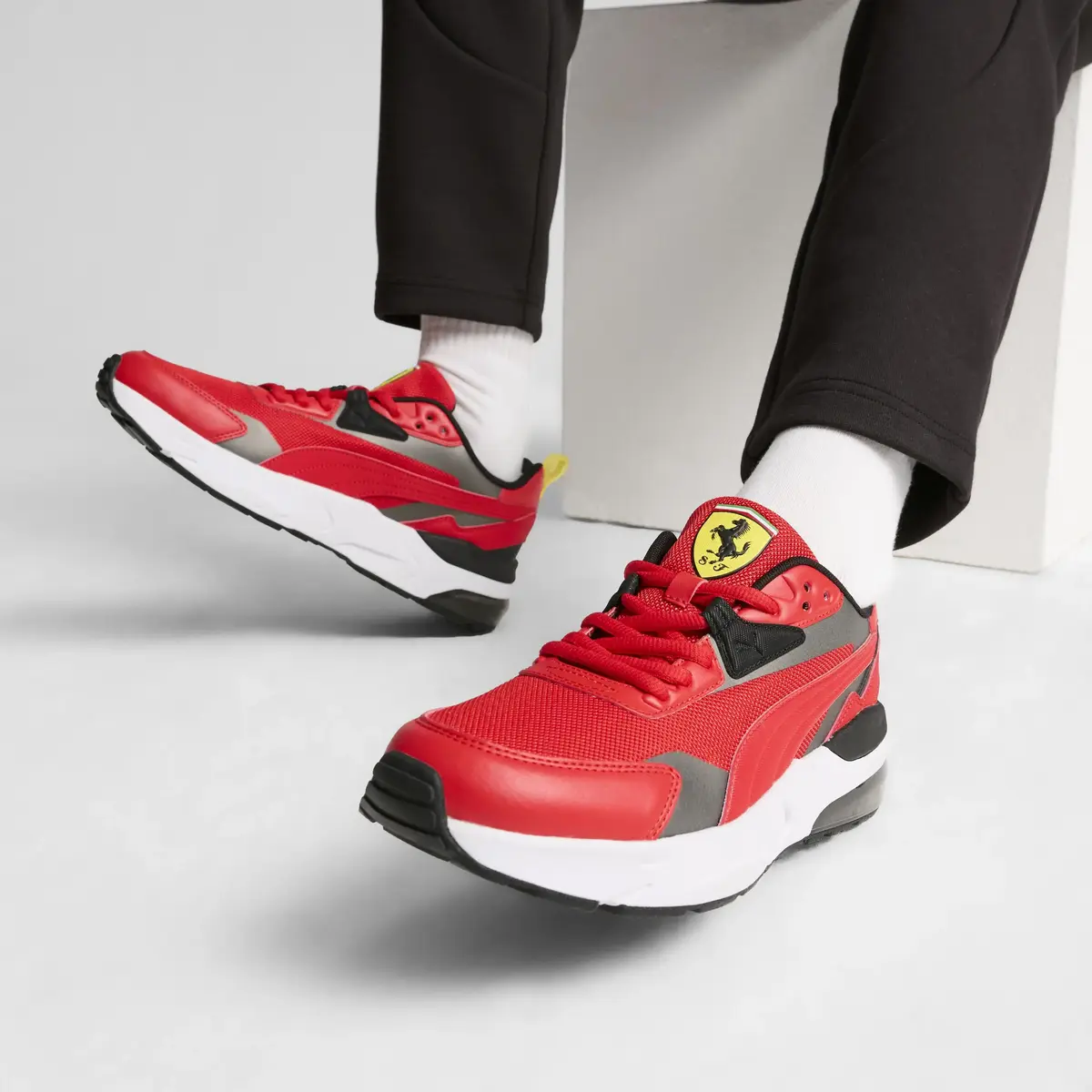 Puma Ferrari VIS2K Kırmızı Erkek Günlük Spor Ayakkabı
