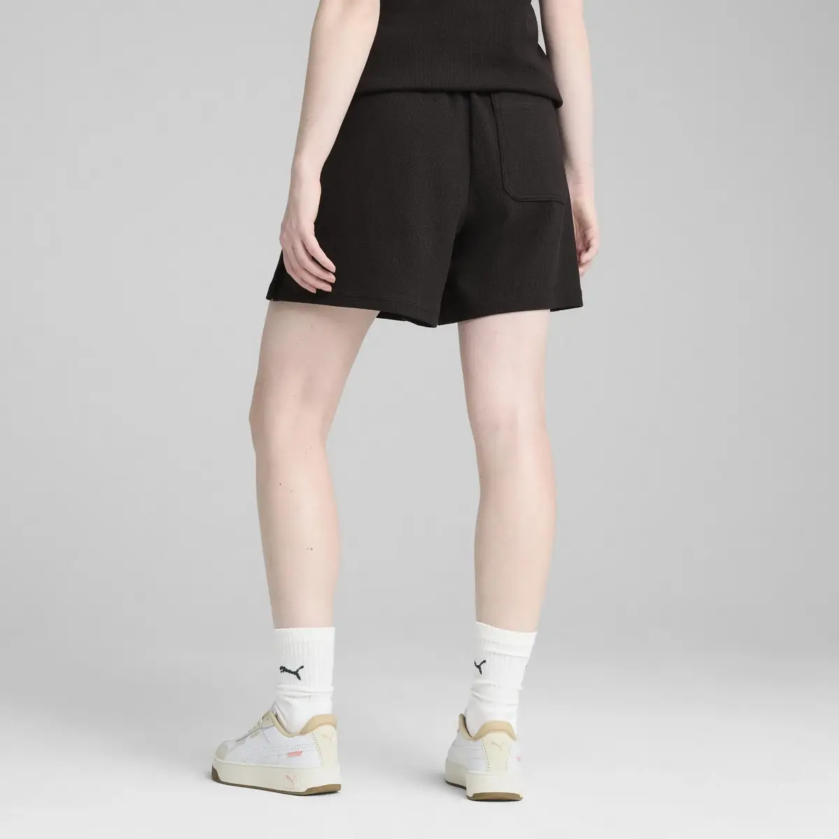 PUMA HER High-Waist Shorts Siyah Kadın Şort