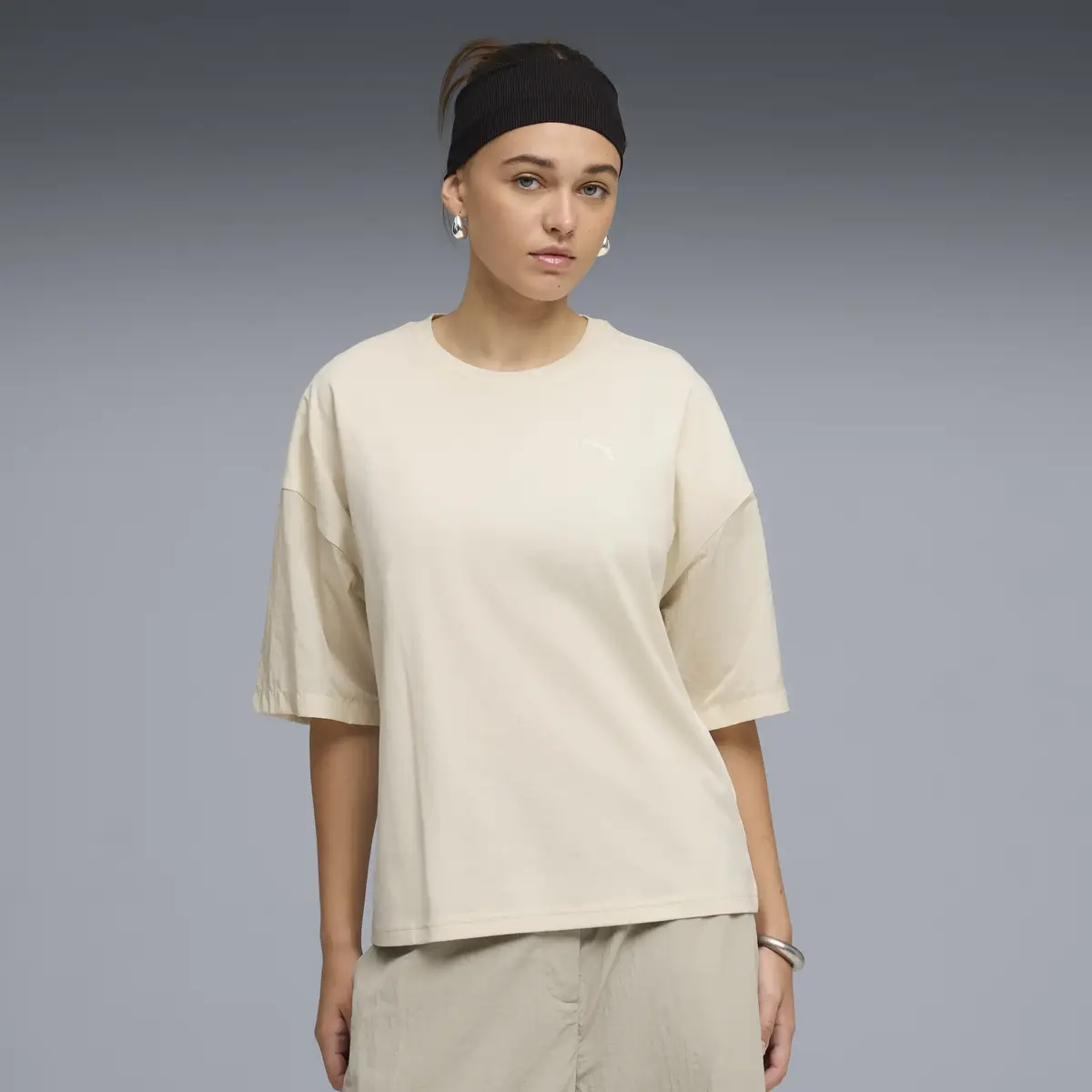 Puma HER Tee Krem Kadın T-Shirt & Polo