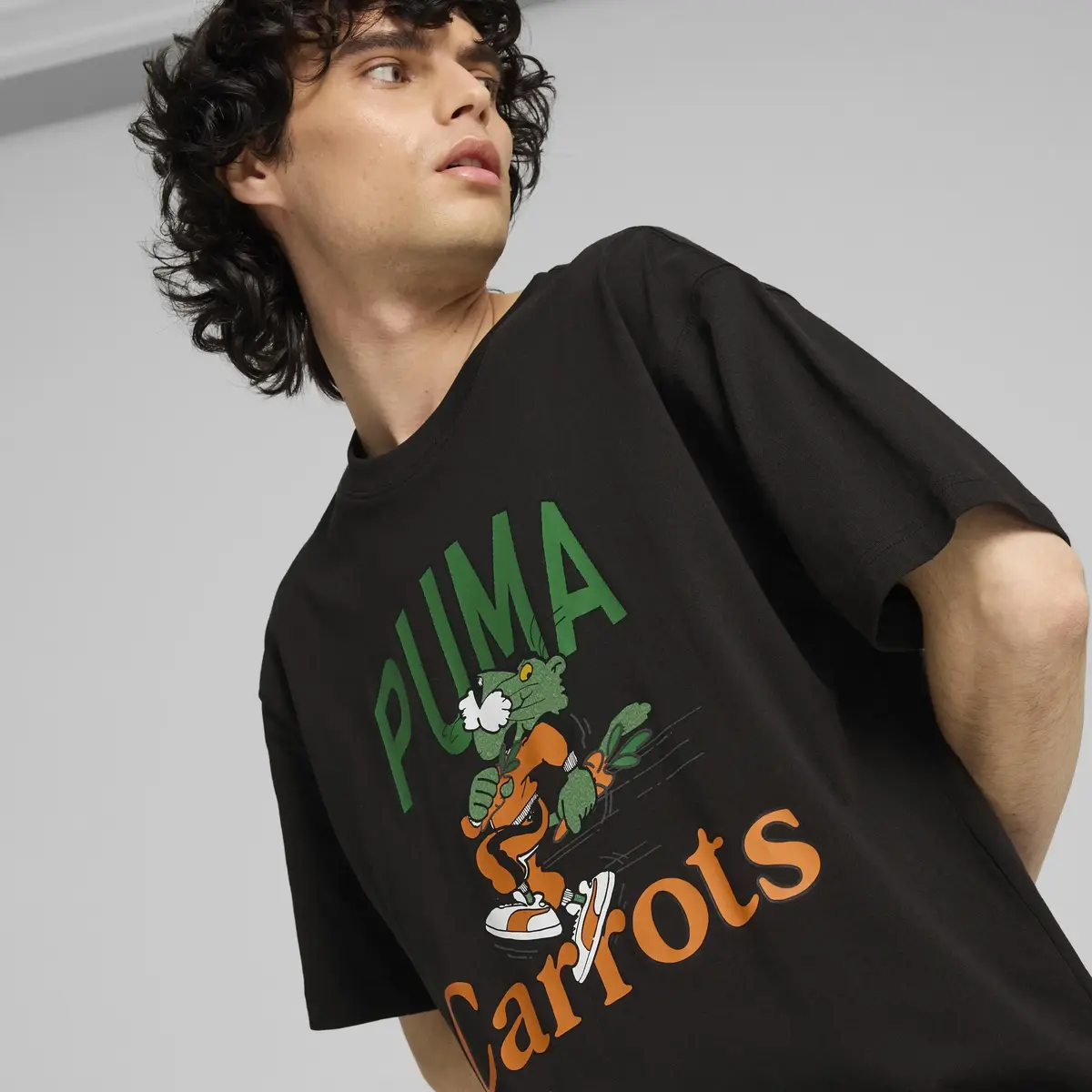 Puma X CARROTS Graphic Tee Siyah Erkek T-Shirt