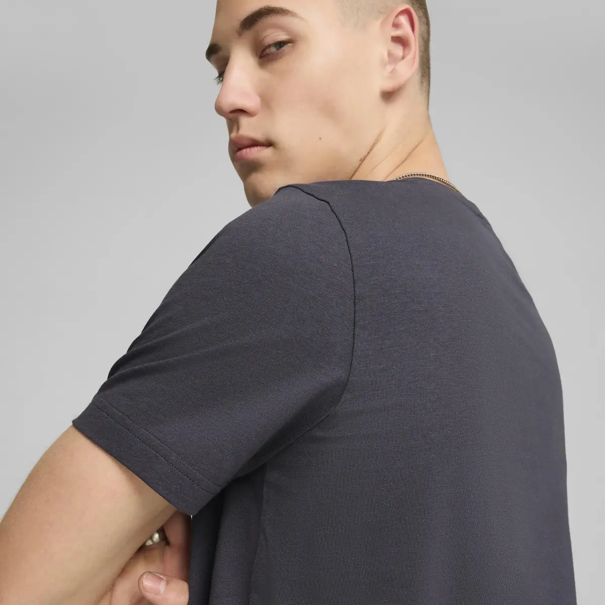Puma BETTER ESSENTIALS Tee Koyu Gri Erkek T-Shirt