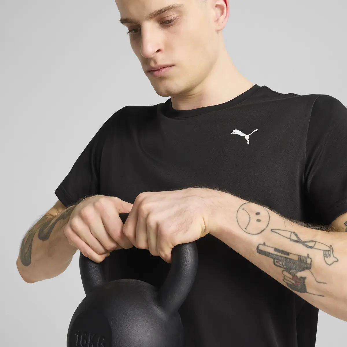 Puma M TAD ESS SOLID CAT TEE LC Siyah Erkek T-Shirt