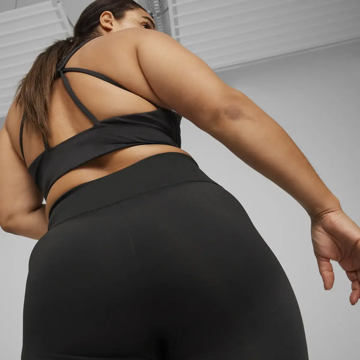 Puma SHAPELUXE SEAMLESS HW SHORT Siyah Kadın Şort