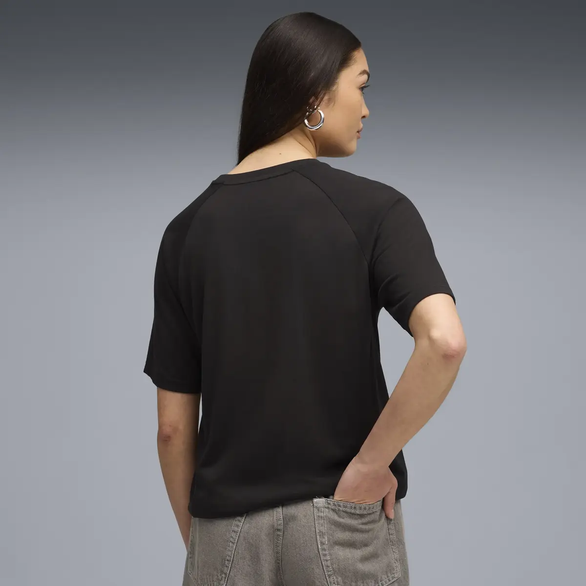 PUMA EVOSTRIPE Graphic Tee Kadın Siyah T-Shirt