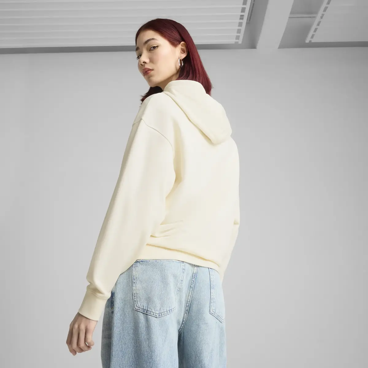 Puma ESS ELEVATED Comfort Hoodie Krem Kadın Kapüşonlu Sweatshirt