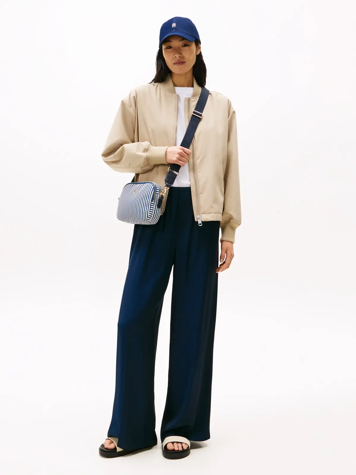 Tommy Hilfiger POPPY SUMMER CAMERA, 0GY Lacivert Kadın Çanta