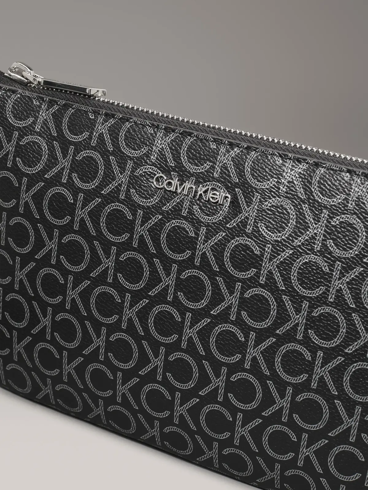 Calvin Klein Siyah Kadın Çanta & Cüzdan