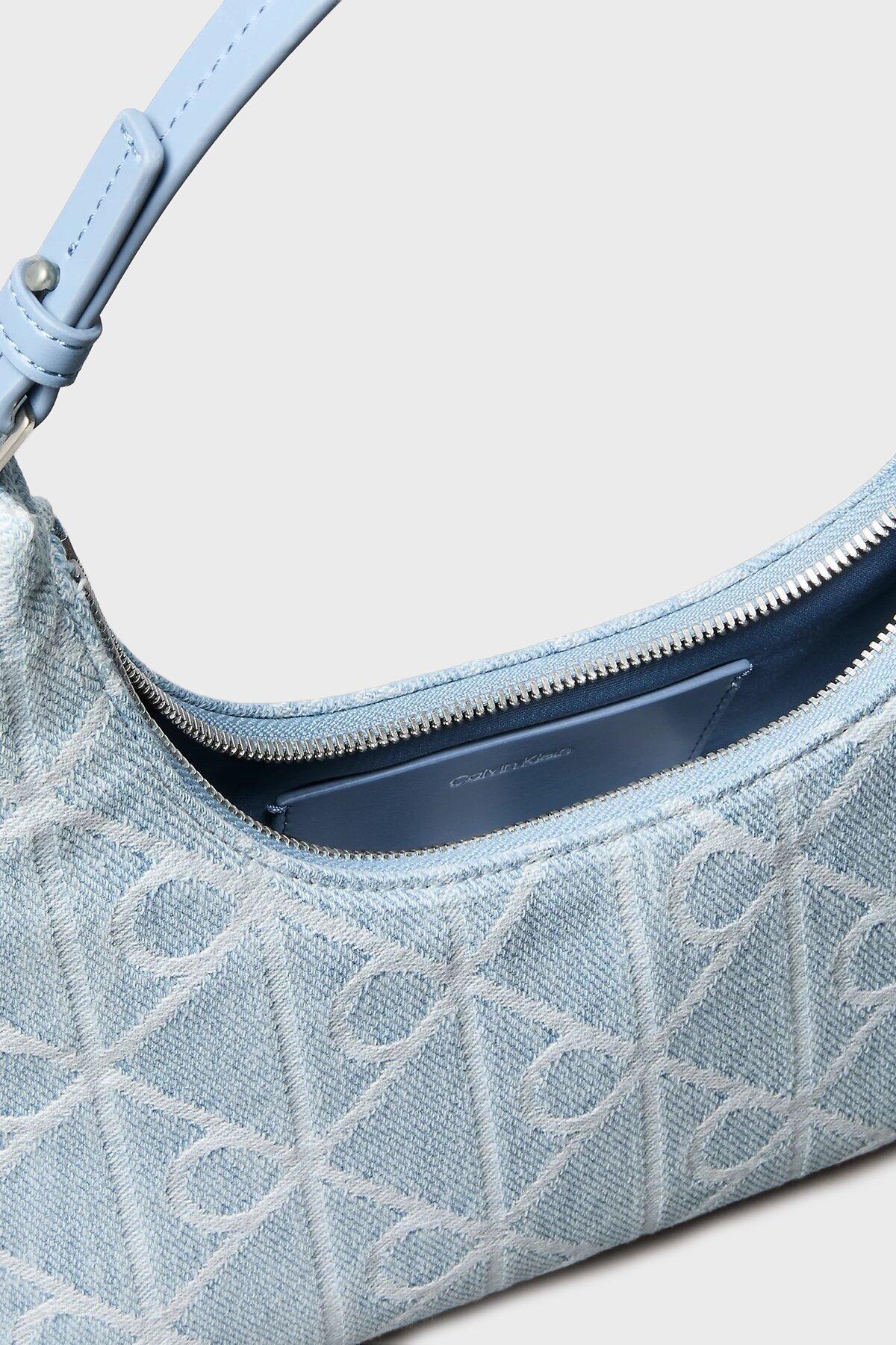 Calvin Klein EMBLEM AOP DENIM SHO Mavi Kadın Omuz Çantası