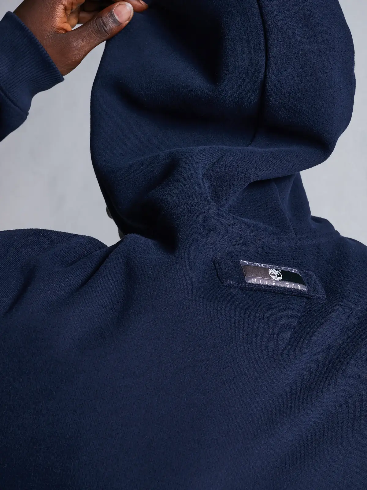 Tommy Hilfiger THxTBL RI LOGO HOODI Erkek Siyah Hoodie