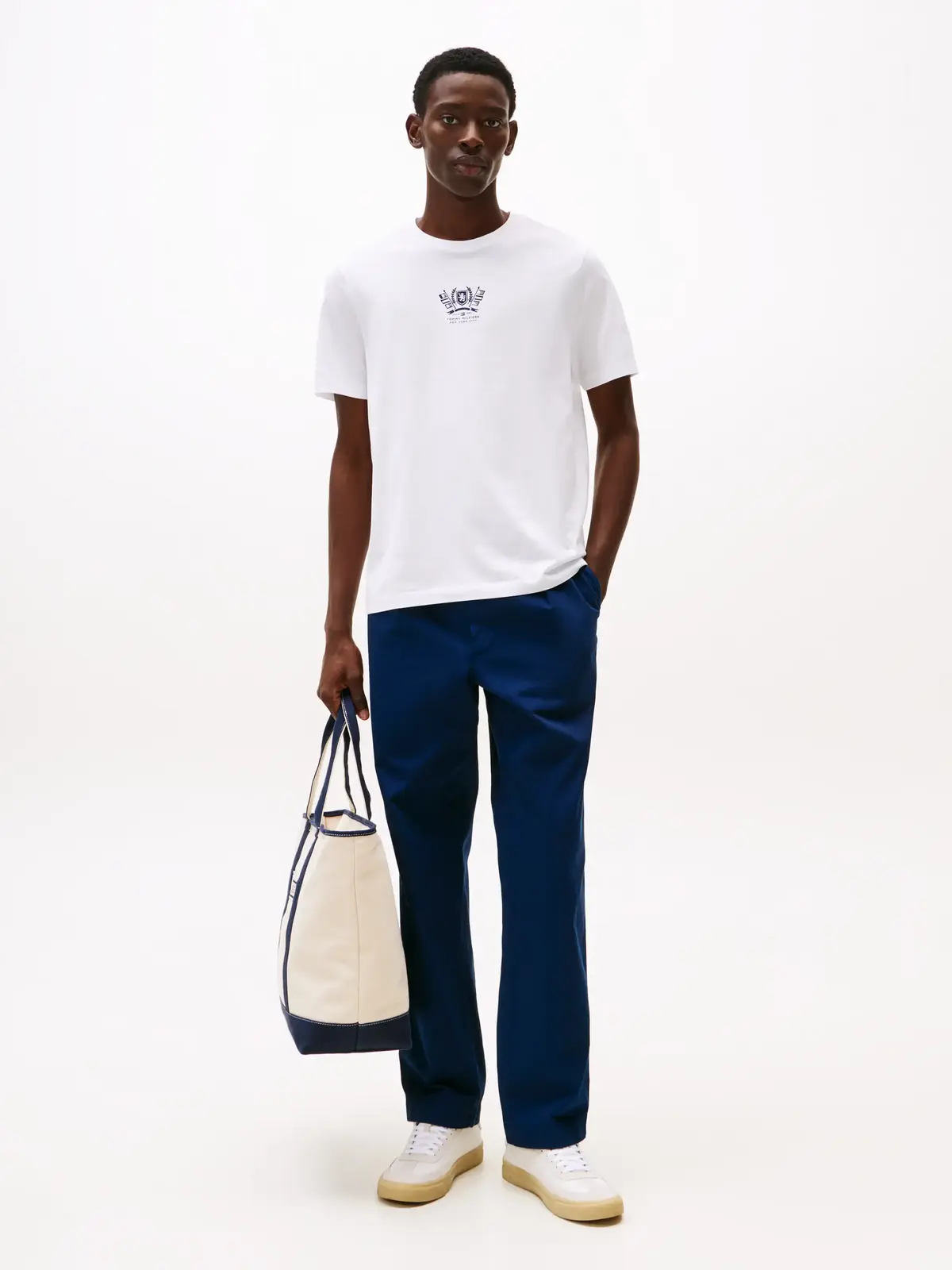 Tommy Hilfiger HILFIGER CREST EMBRO, YBR Beyaz Erkek T-Shirt & Polo