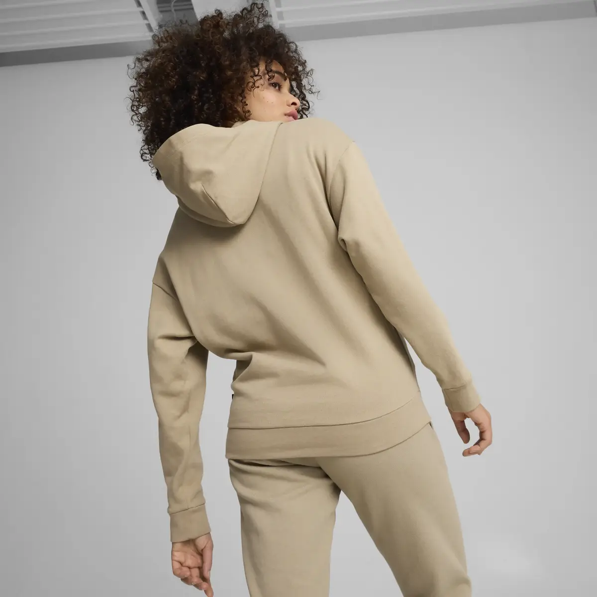 Puma BETTER ESSENTIALS Hoodie FL Bej Kadın Hoodie