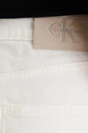 Calvin Klein MOM JEAN CHALK WHITE, ASN, SH, 25 Beyaz Kadın Kot Pantolon