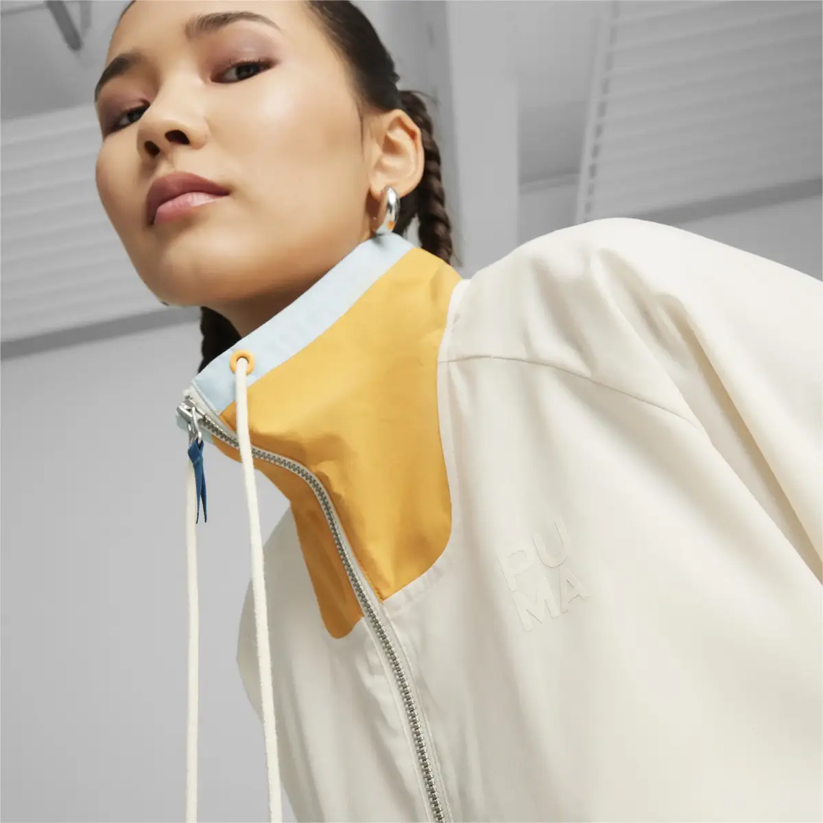 Puma INFUSE Relaxed Woven Jacket Bej Kadın Sweatshirt