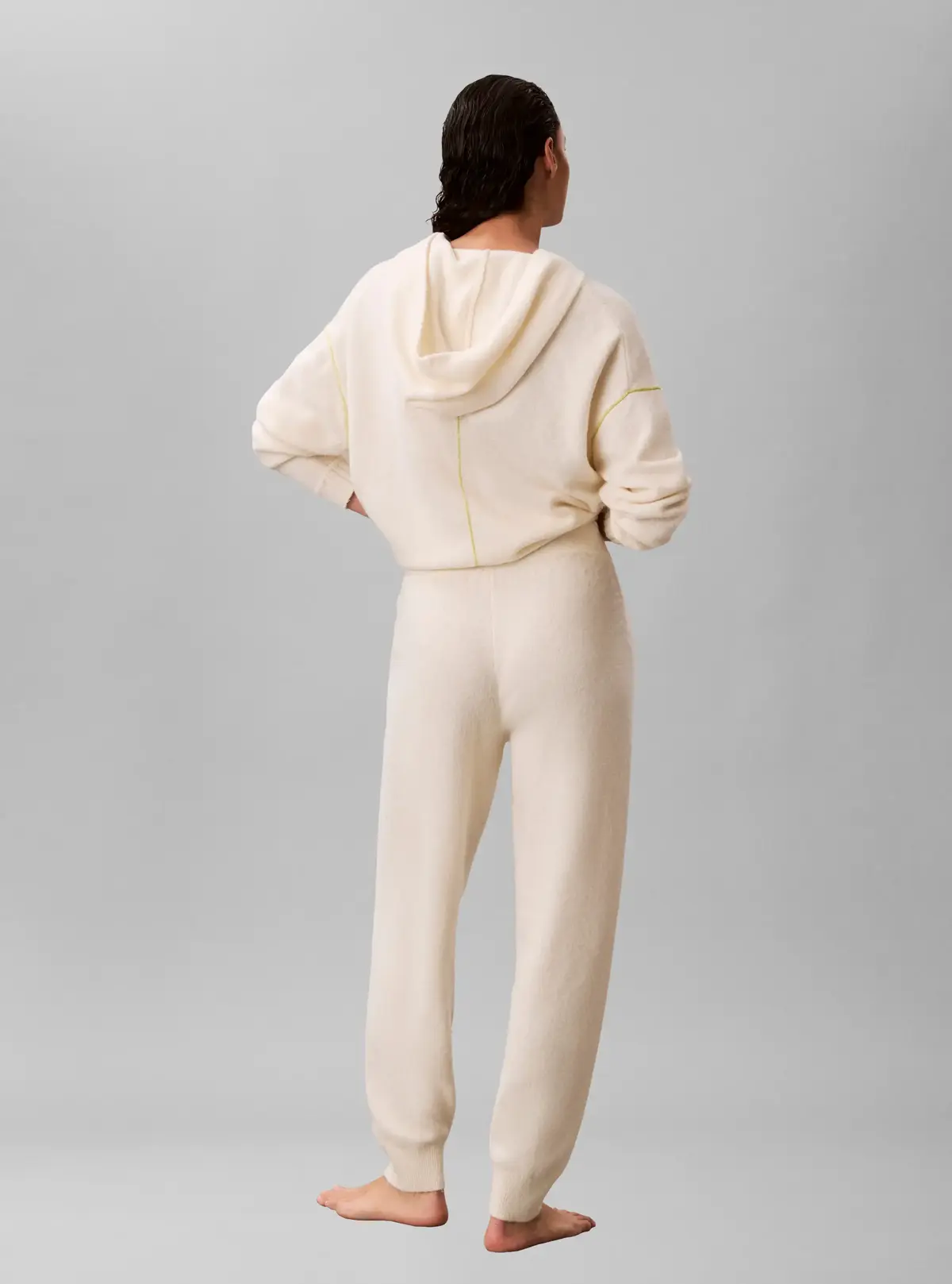 PLUSH JOGGER, 101