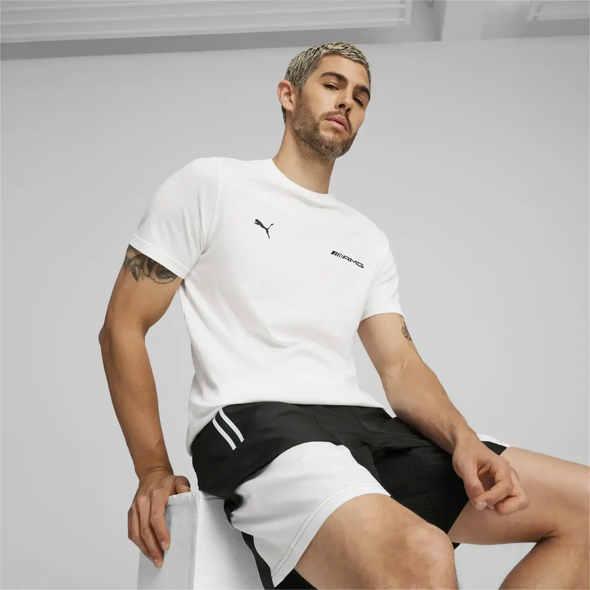Puma AMG Graphic Tee Beyaz Erkek T-Shirt