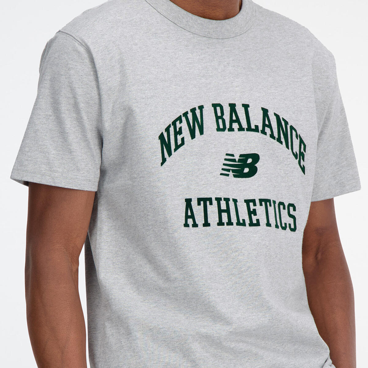 New Balance MNT1402 Erkek Gri T-Shirt