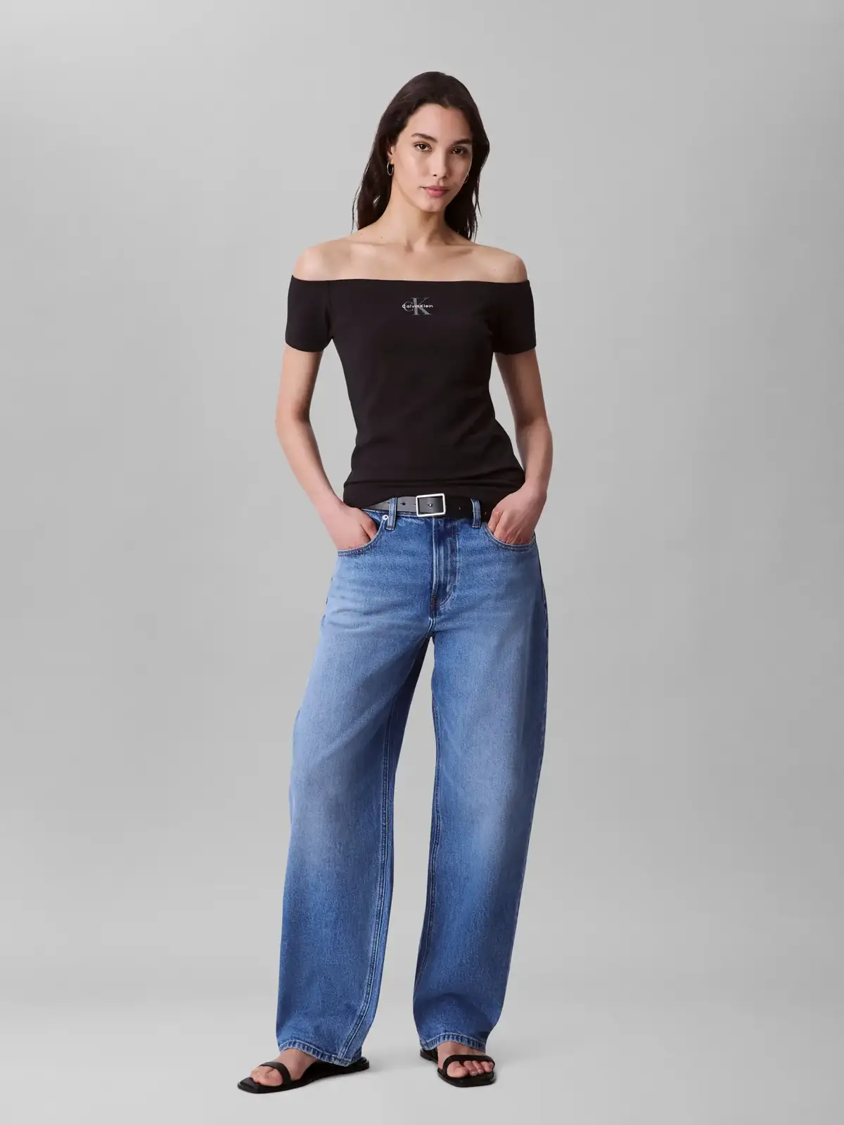 Calvin Klein MONOGRAM OFF SHOULDE Siyah Kadın Tişört