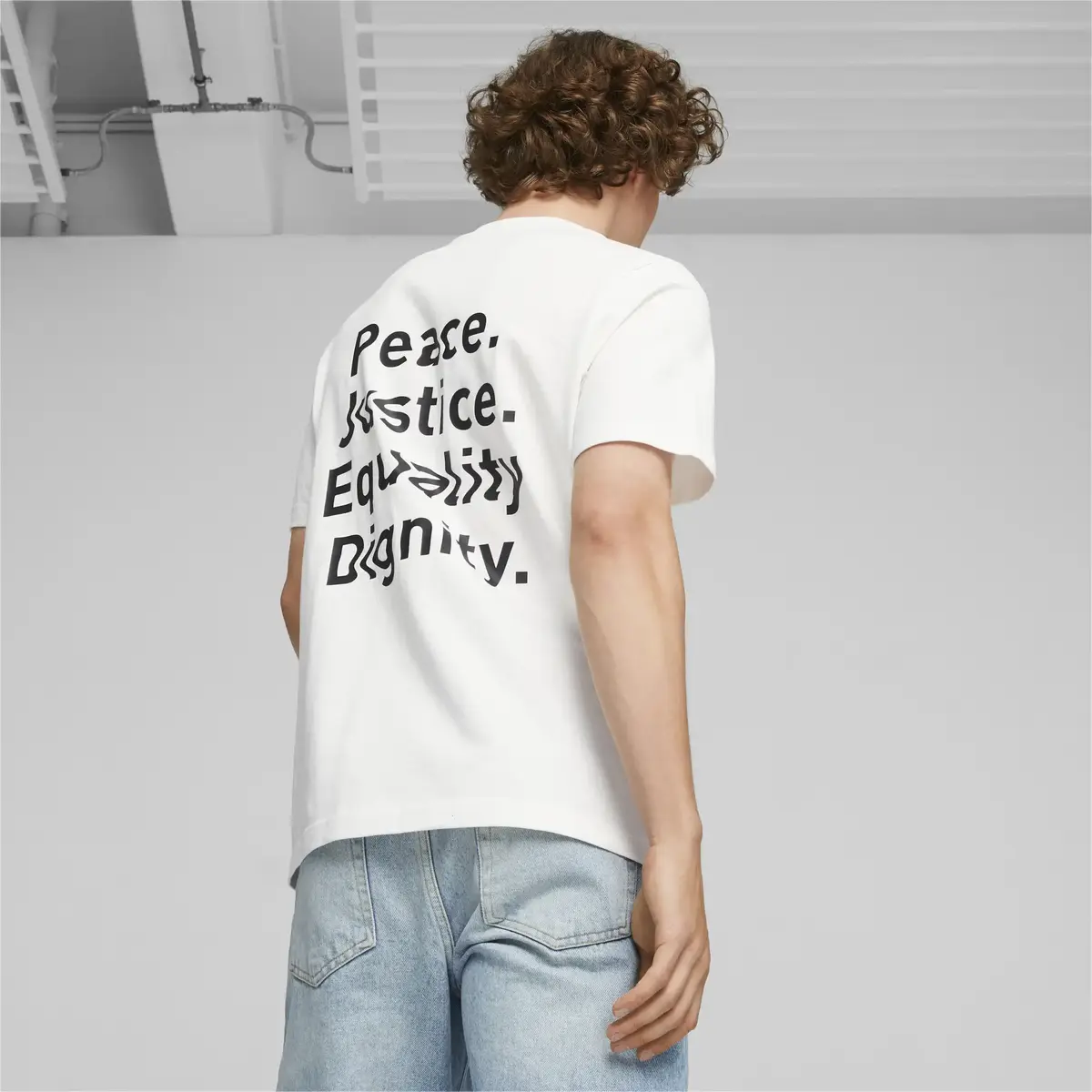 Puma CLASSICS Graphic Tee Beyaz Unisex T-Shirt