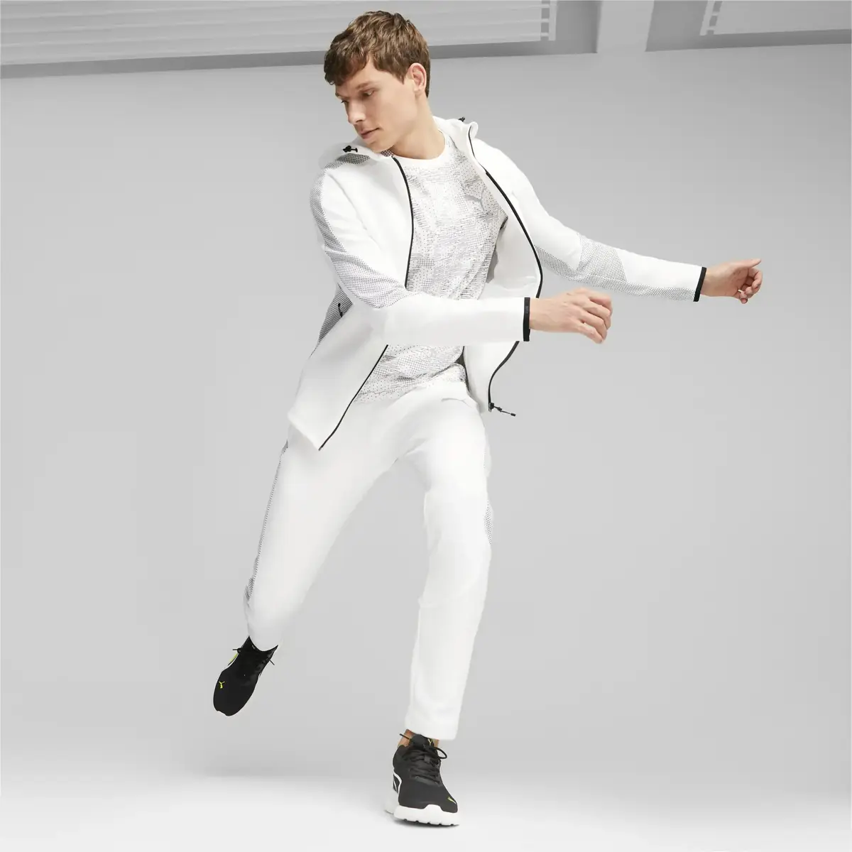 Puma EVOSTRIPE Full-Zip Hoodie Erkek Beyaz Sweatshirt
