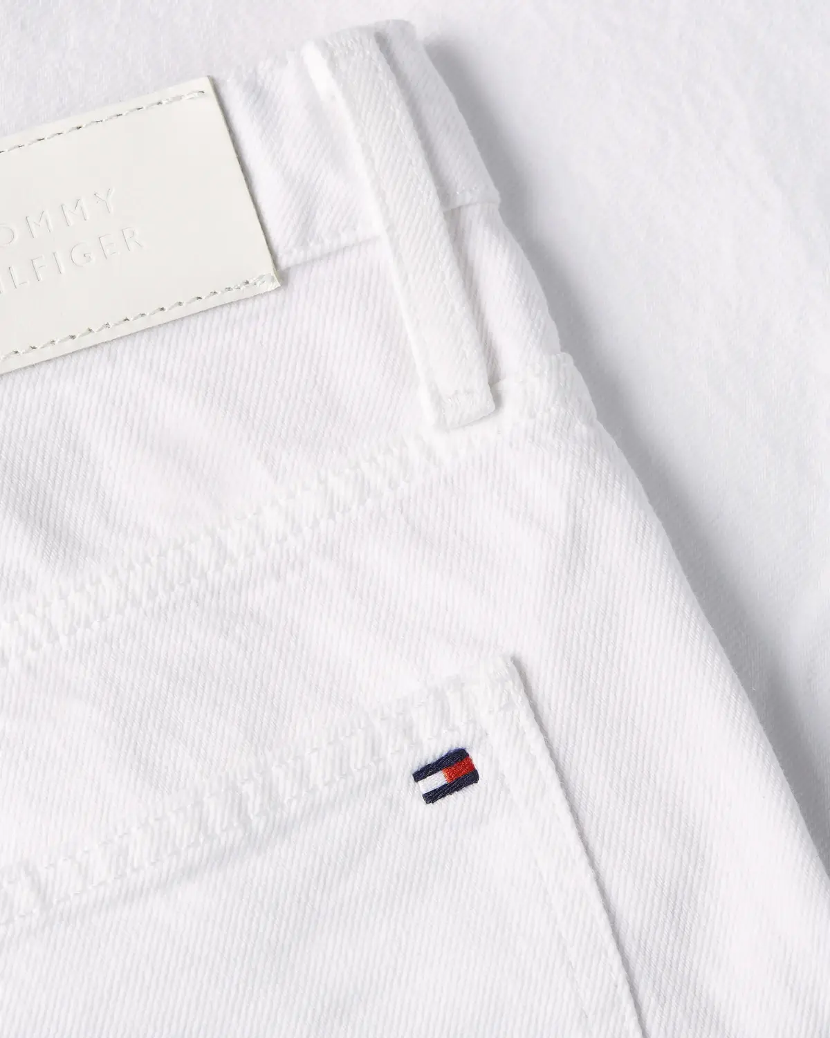 Tommy Hilfiger DNM STRAIGHT SHORT R, YCF Beyaz Kadın Şort