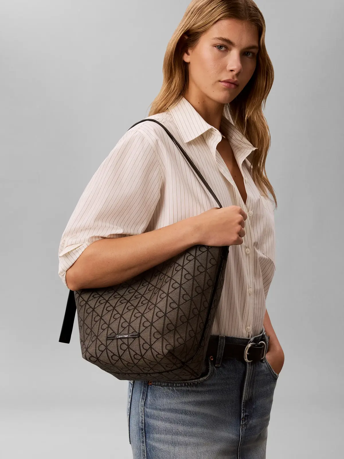 EMBLEM AOP JACQUARD, 7UL
