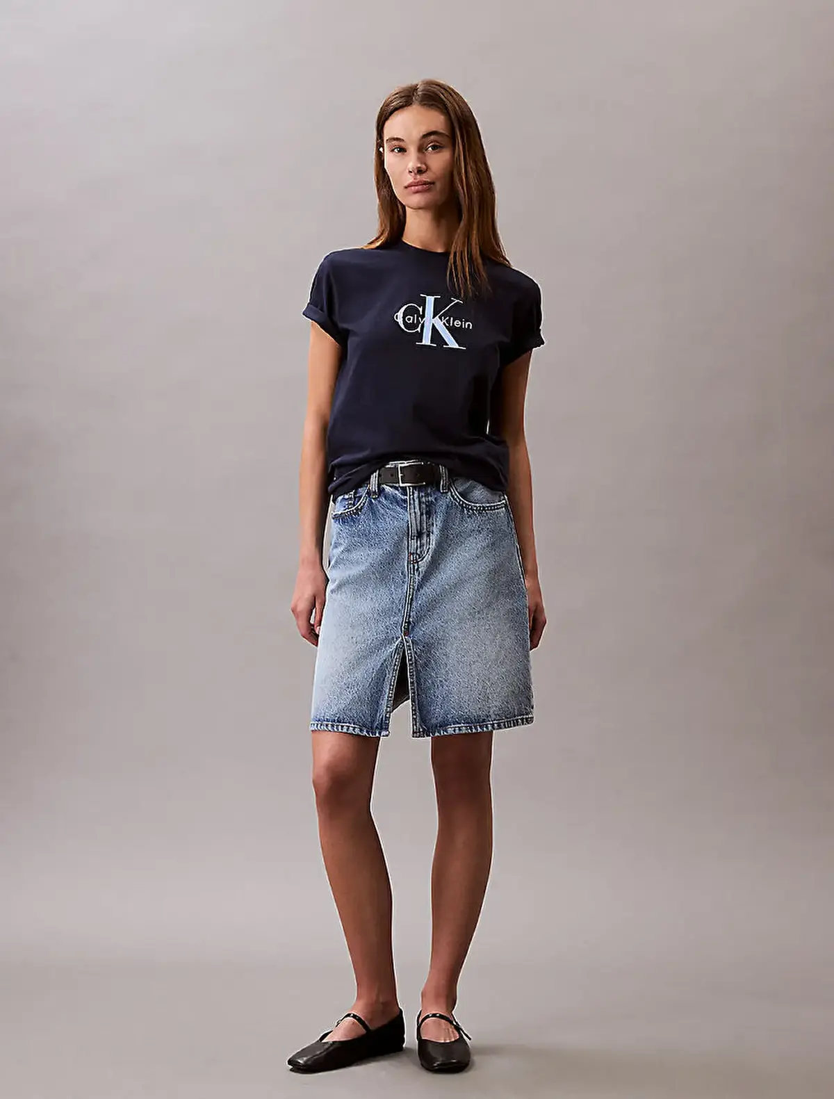 Calvin Klein HERO SS CLASSIC MONOLOGO CNECK T Antrasit Kadın Tişört